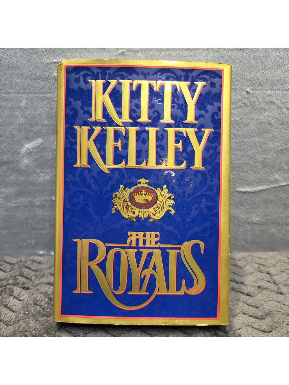 Kitty Kelley The Royals Hardcover First Edition 1997 Biography Blue DJ